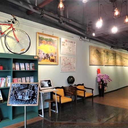 DongNing Atlas Hotel Tainan Exterior foto