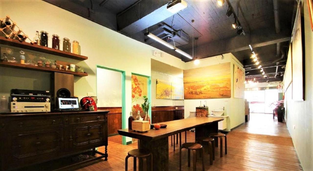 DongNing Atlas Hotel Tainan Exterior foto