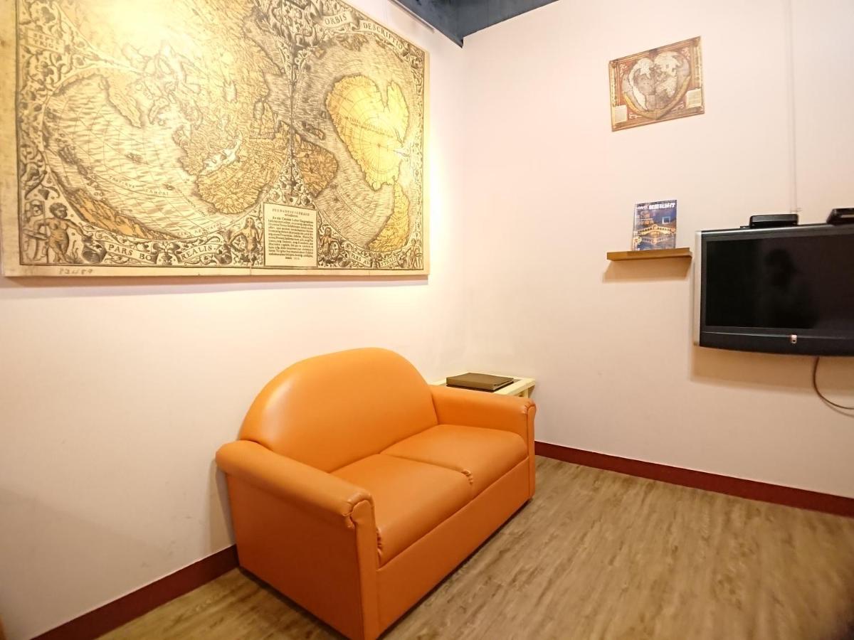 DongNing Atlas Hotel Tainan Exterior foto